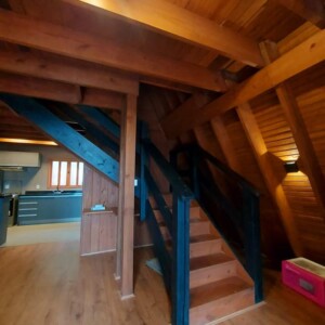 Chalé Suíço A-FRAME 68m² + 24m² de Deck - KIT Madeira Maciça - COD14 14