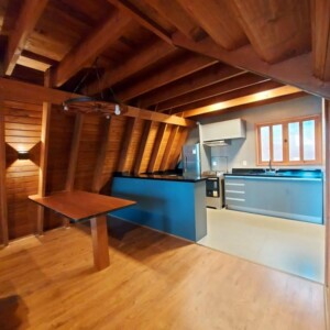 Chalé Suíço A-FRAME 68m² + 24m² de Deck - KIT Madeira Maciça - COD14 12